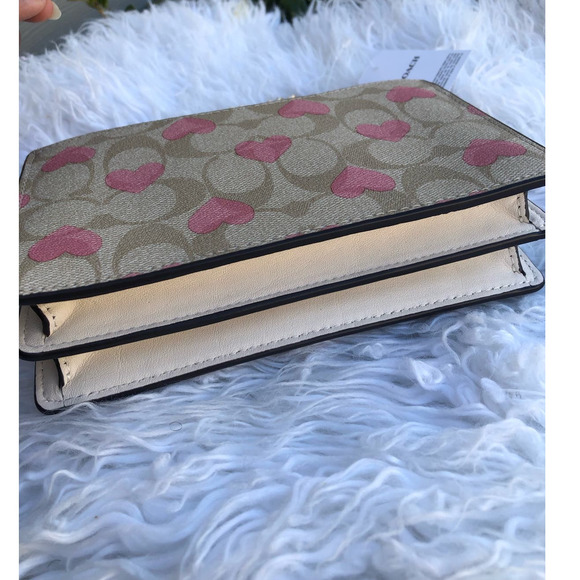 Last one COACH MINI KLARE CROSSBODY IN SIGNATURE CANVAS WITH HEART PRINT - Picture 7 of 12